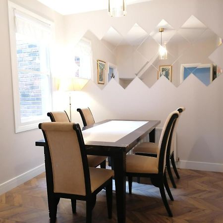 Stunning 3 Bedroom Townhouse In The Heart Of City Belfast Dış mekan fotoğraf