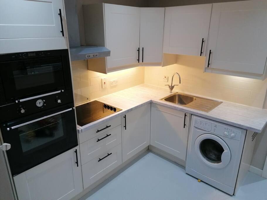 Stunning 3 Bedroom Townhouse In The Heart Of City Belfast Dış mekan fotoğraf