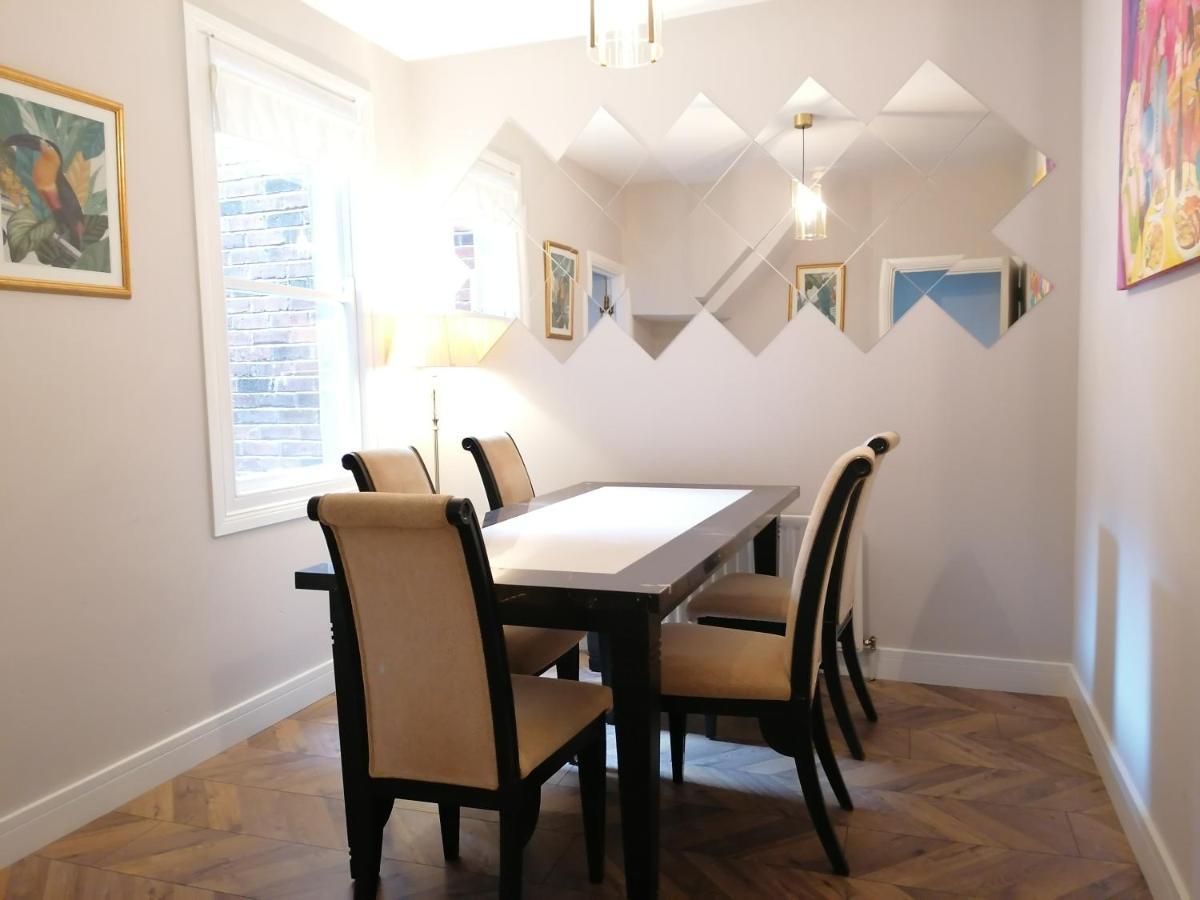 Stunning 3 Bedroom Townhouse In The Heart Of City Belfast Dış mekan fotoğraf