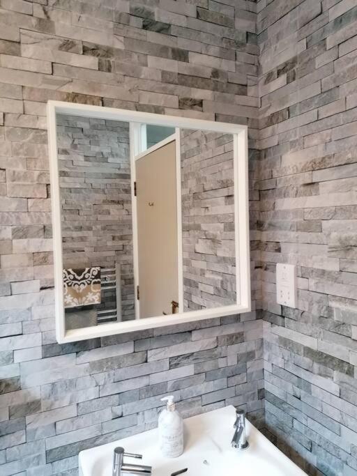 Stunning 3 Bedroom Townhouse In The Heart Of City Belfast Dış mekan fotoğraf