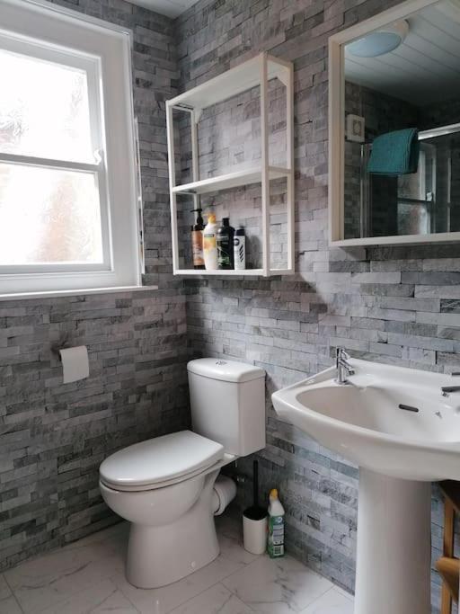 Stunning 3 Bedroom Townhouse In The Heart Of City Belfast Dış mekan fotoğraf