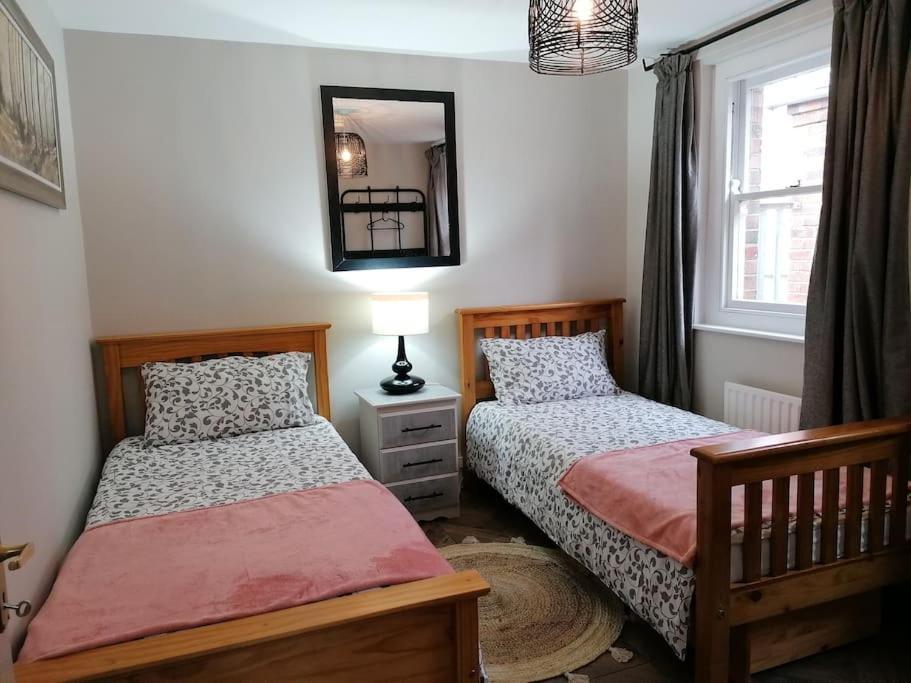 Stunning 3 Bedroom Townhouse In The Heart Of City Belfast Dış mekan fotoğraf